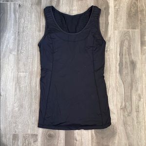 Women’s Lululemon tank top